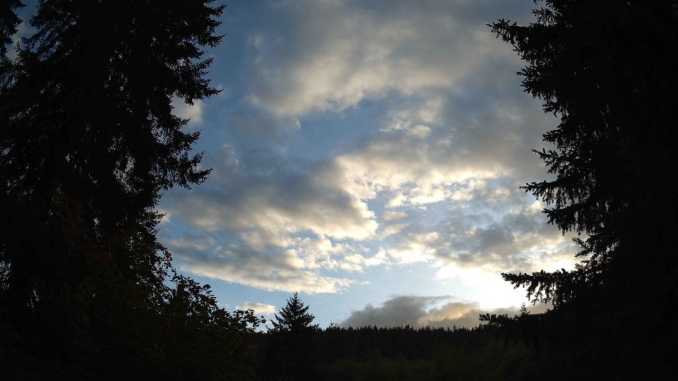 Pacific Northwest skyline timelapse on Oct 04, 2025 at 6:15 PM