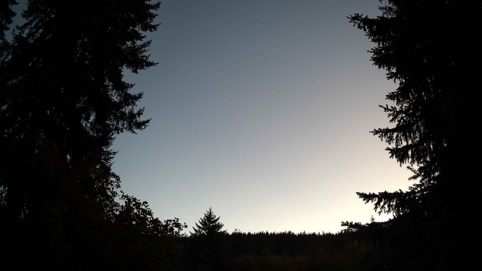 Pacific Northwest skyline timelapse on Oct 05, 2025 at 7:00 PM