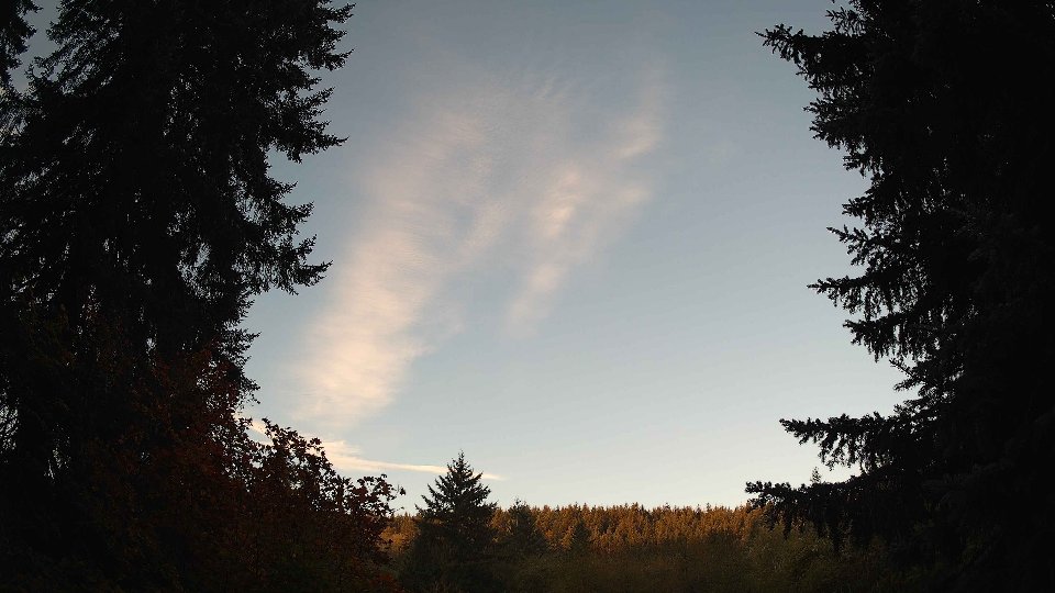 Pacific Northwest skyline timelapse on Oct 16, 2025 at 7:45 AM