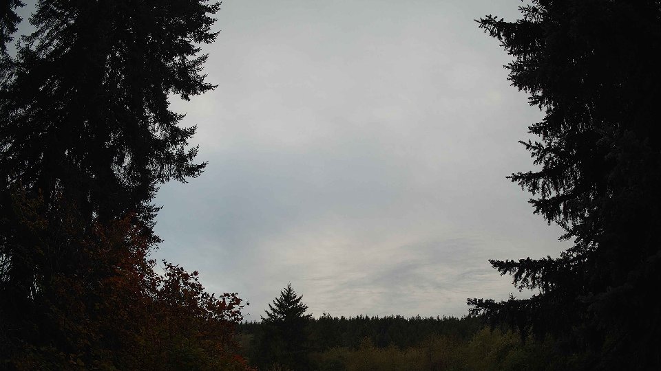 Pacific Northwest skyline timelapse on Oct 16, 2025 at 6:00 PM