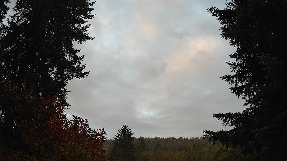 Pacific Northwest skyline timelapse on Oct 18, 2025 at 7:45 AM