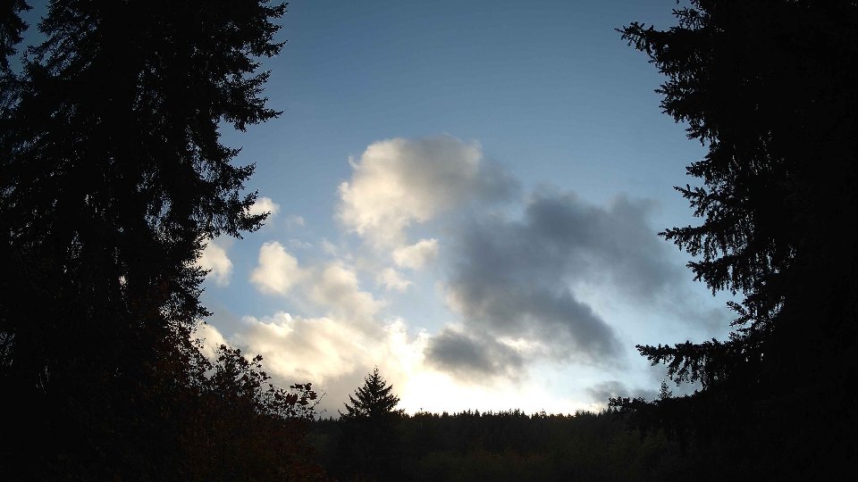 Pacific Northwest skyline timelapse on Oct 19, 2025 at 5:15 PM