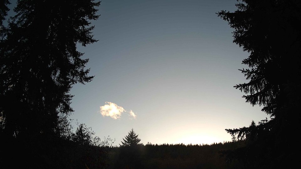 Pacific Northwest skyline timelapse on Oct 26, 2025 at 5:15 PM