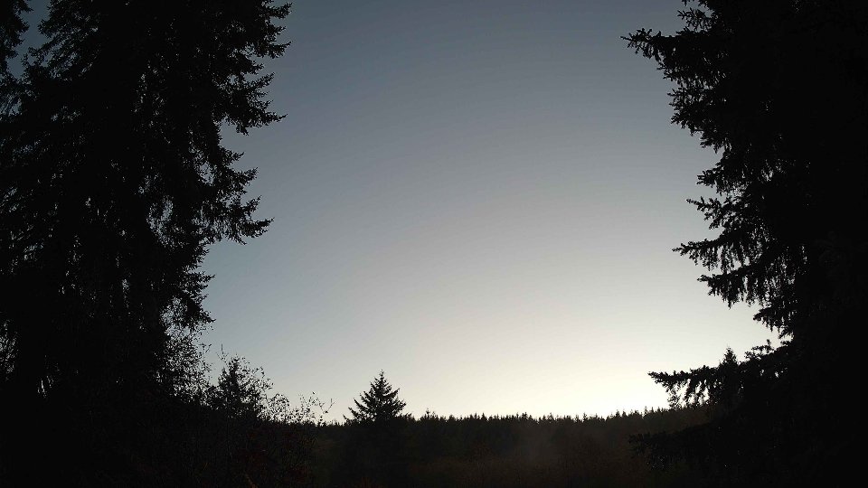 Pacific Northwest skyline timelapse on Oct 26, 2025 at 6:00 PM