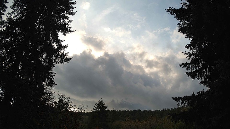 Pacific Northwest skyline timelapse on Oct 27, 2025 at 3:15 PM