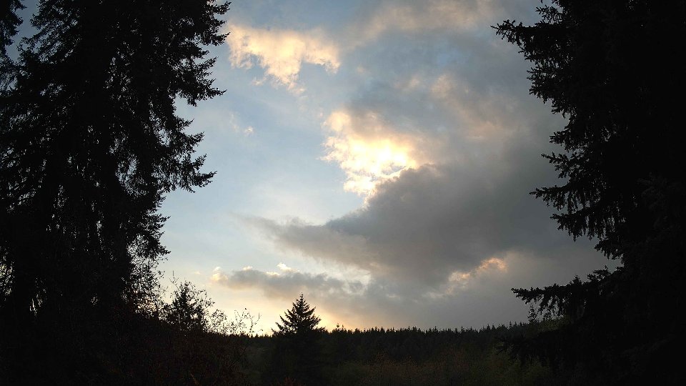 Pacific Northwest skyline timelapse on Oct 27, 2025 at 5:45 PM