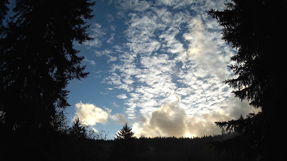 Pacific Northwest skyline timelapse on Nov 1st, 2025 at 5:15 PM