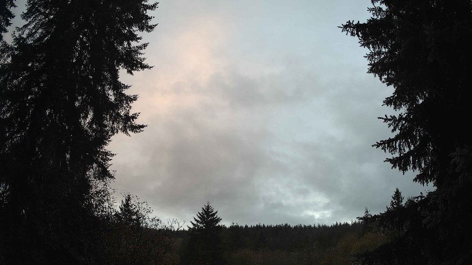 Pacific Northwest skyline timelapse on Nov 07, 2025 at 7:15 AM