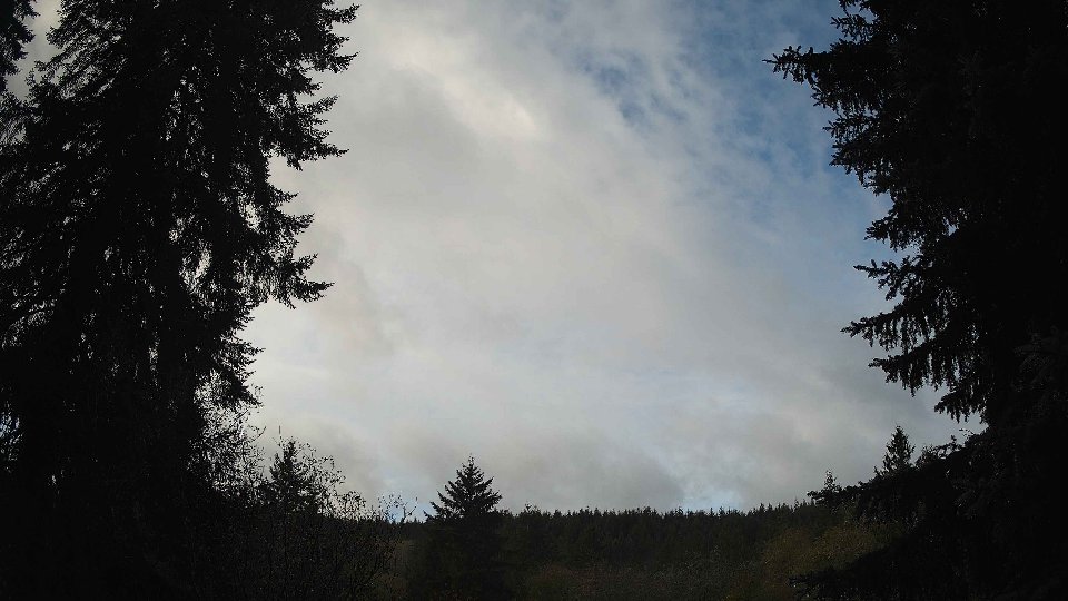 Pacific Northwest skyline timelapse on Nov 07, 2025 at 8:45 AM