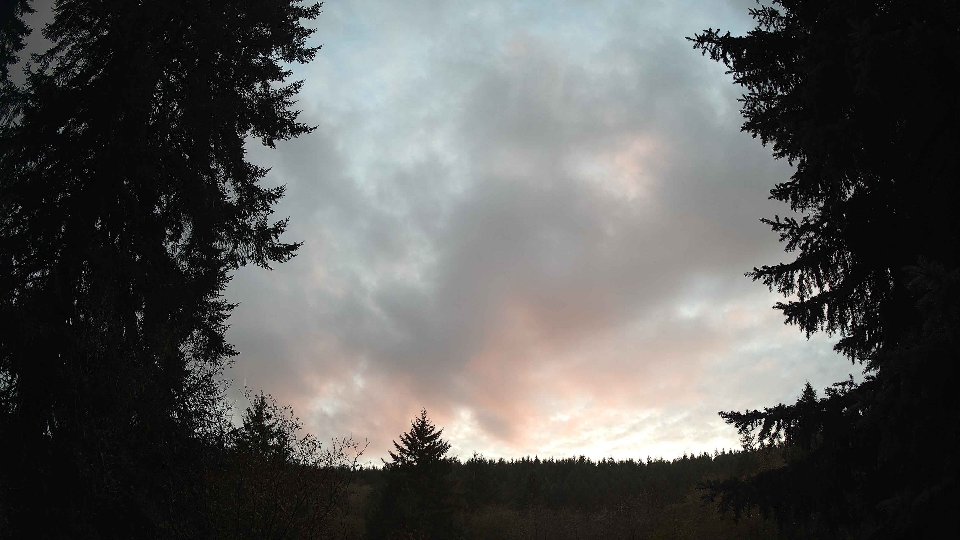 Pacific Northwest skyline timelapse on Nov 07, 2025 at 4:45 PM