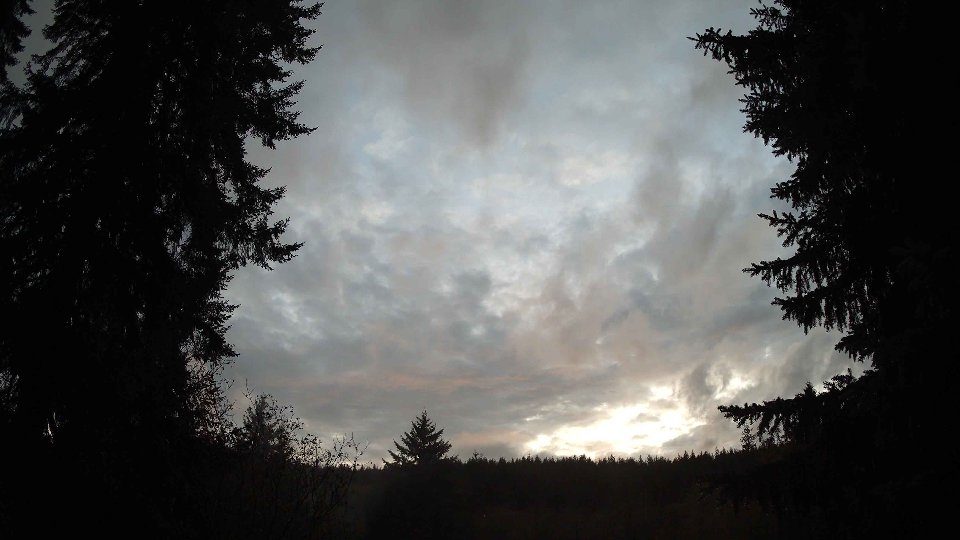 Pacific Northwest skyline timelapse on Nov 13, 2025 at 5:00 PM