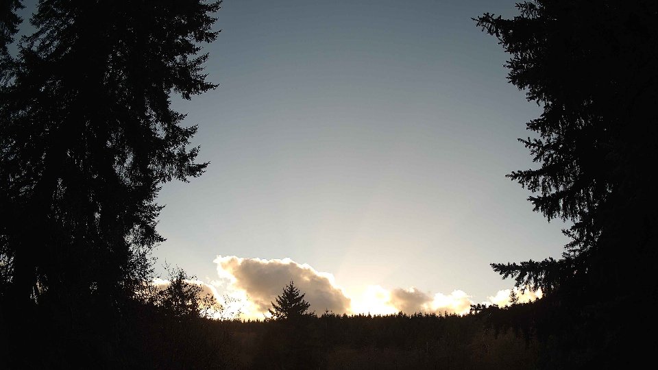 Pacific Northwest skyline timelapse frame from Nov 18th, 2025 at 3:15 PM