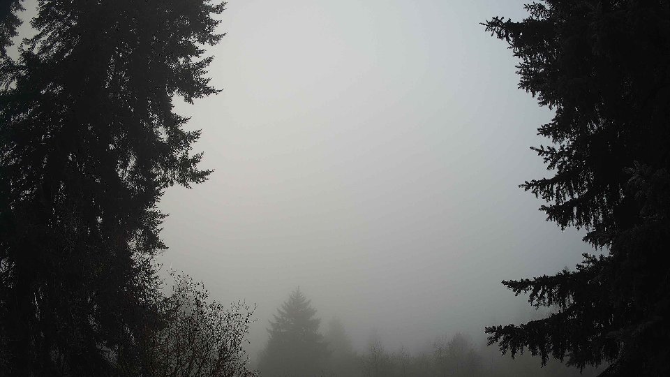 Pacific Northwest skyline timelapse on Nov 30, 2025 at 8:45 AM