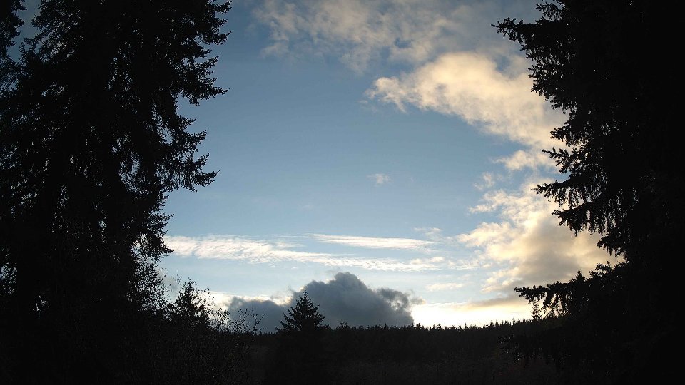 Pacific Northwest skyline timelapse on Dec 06, 2025 at 3:45 PM