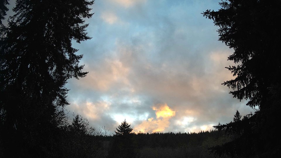Pacific Northwest skyline timelapse on Dec 12, 2025 at 4:15 PM
