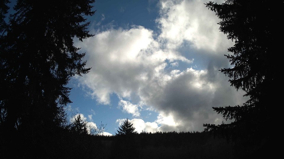 Pacific Northwest skyline timelapse on Apr 01, 2026 at 5:45 PM