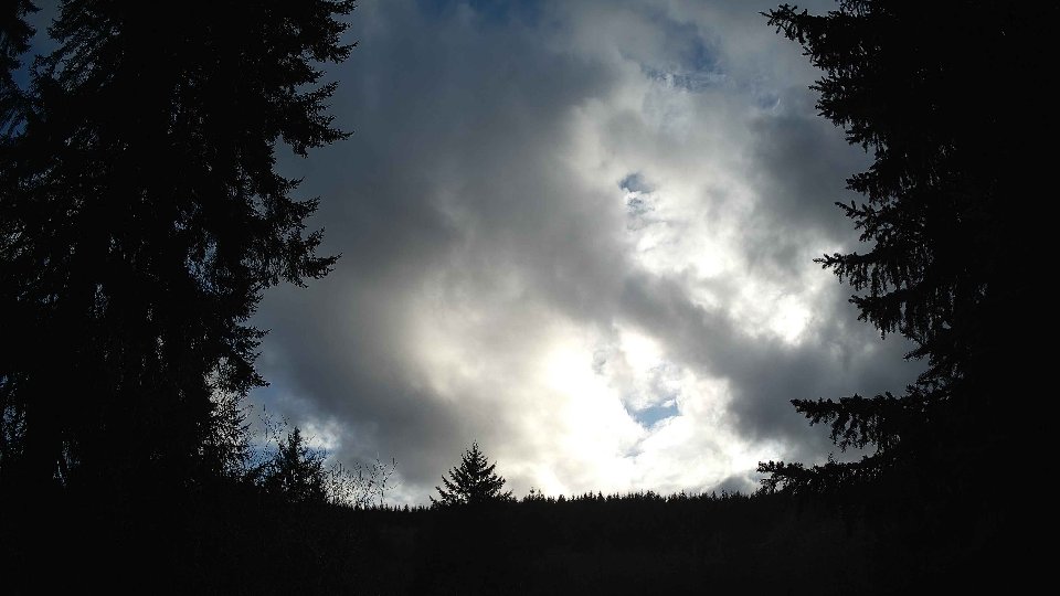 Pacific Northwest skyline timelapse on Apr 01, 2026 at 6:00 PM