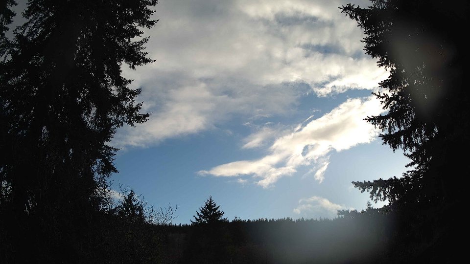 Pacific Northwest skyline timelapse on Apr 01, 2026 at 6:45 PM