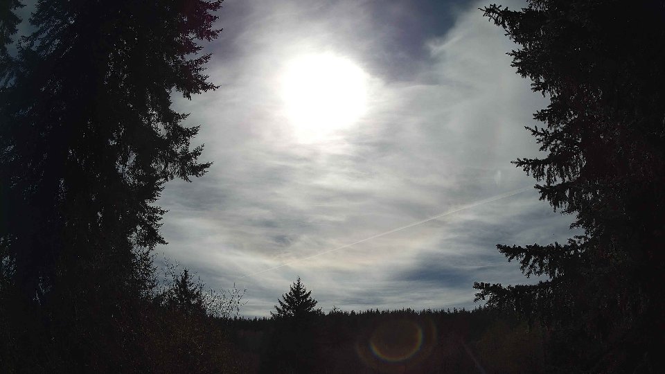 Pacific Northwest skyline timelapse frame from Apr 5th, 2026 at 3:30 PM