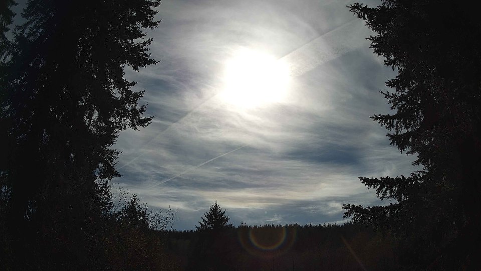 Pacific Northwest skyline timelapse frame from Apr 5th, 2026 at 3:45 PM