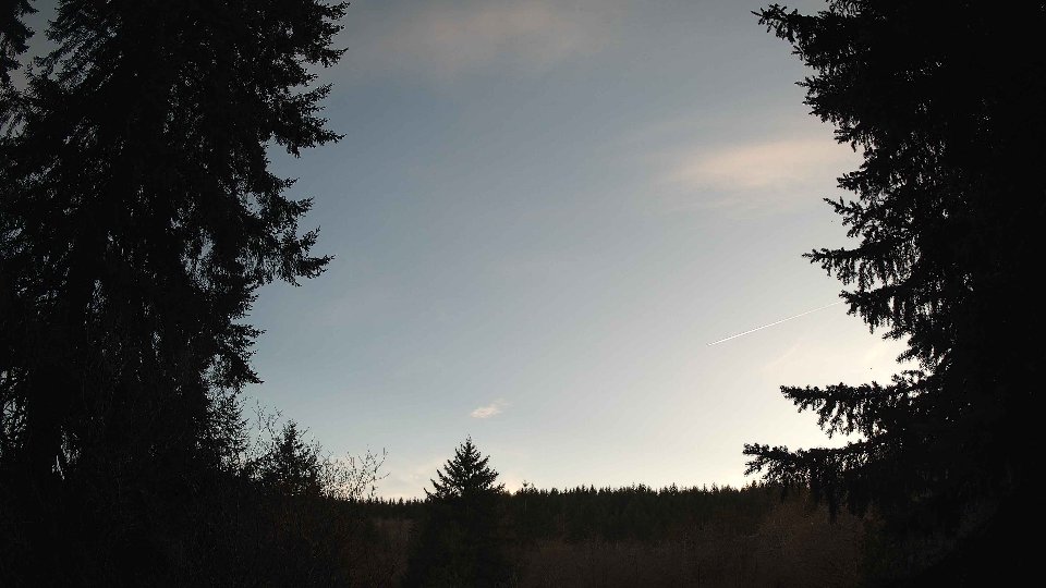 Pacific Northwest skyline timelapse frame from Apr 5th, 2026 at 7:15 PM