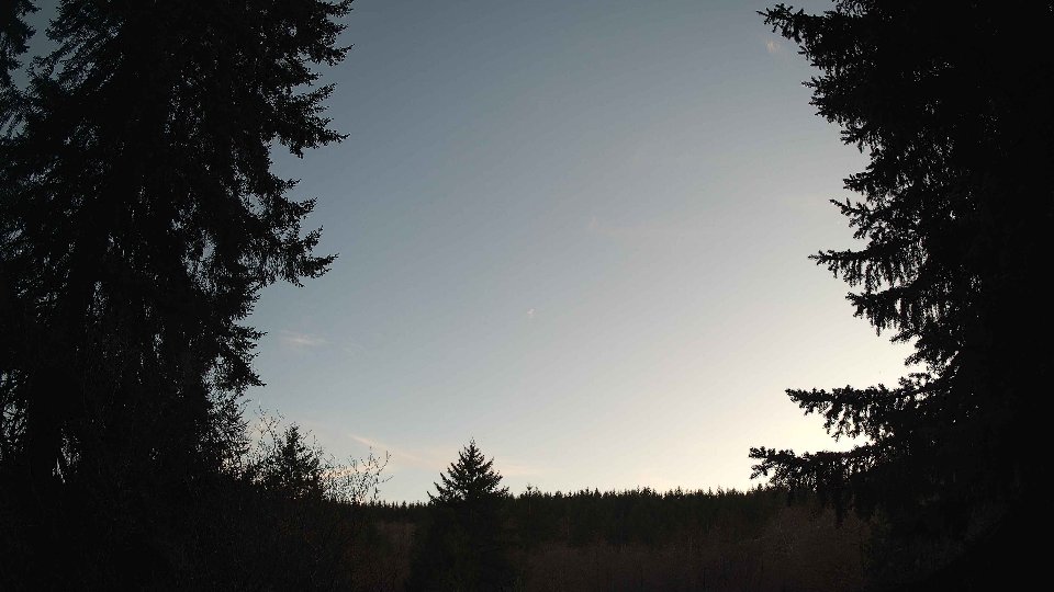 Pacific Northwest skyline timelapse frame from Apr 5th, 2026 at 7:30 PM