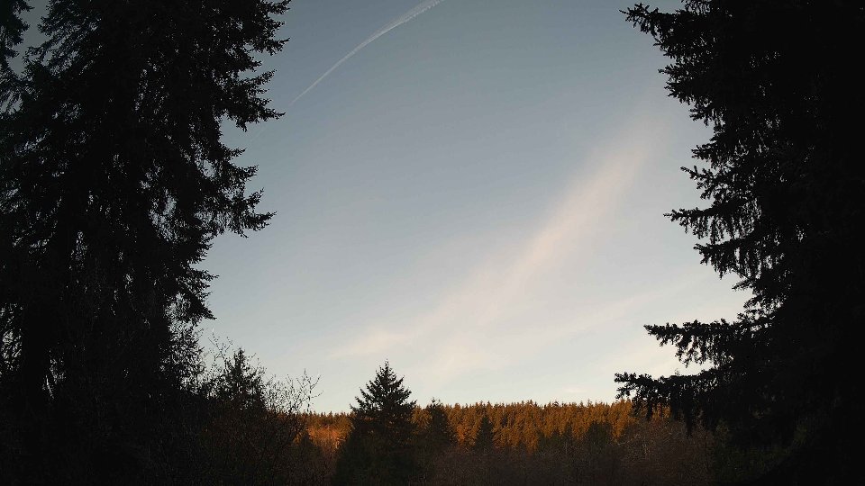 Pacific Northwest skyline timelapse frame from Apr 6th, 2026 at 7:00 AM