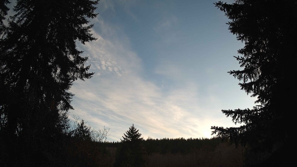 Pacific Northwest skyline timelapse frame from Apr 6th, 2026 at 7:15 PM
