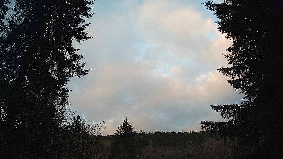 Pacific Northwest skyline timelapse frame from Apr 7th, 2026 at 7:00 AM