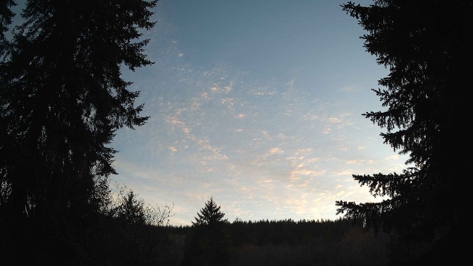 Pacific Northwest skyline timelapse frame from Apr 7th, 2026 at 7:45 PM
