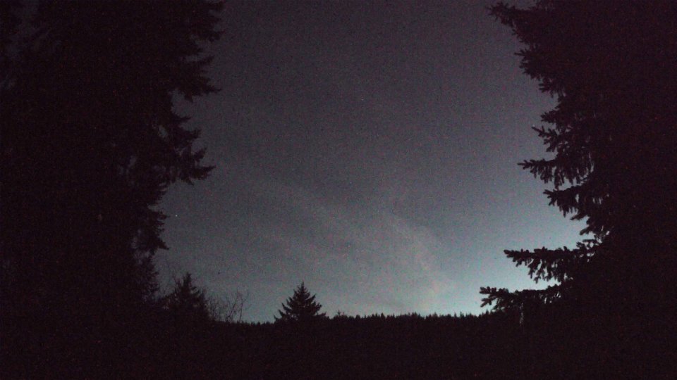 Pacific Northwest skyline timelapse frame from Apr 7th, 2026 at 8:33 PM