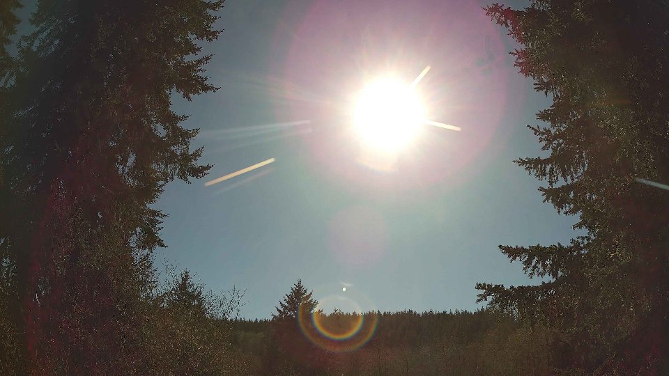 Pacific Northwest skyline timelapse frame from Apr 9th, 2026 at 4:00 PM