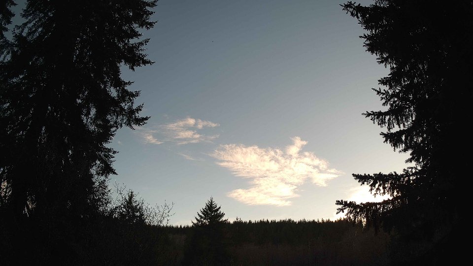 Pacific Northwest skyline timelapse frame from Apr 9th, 2026 at 7:00 PM
