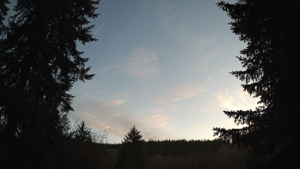 Pacific Northwest skyline timelapse frame from Apr 9th, 2026 at 7:45 PM