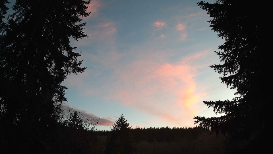 Pacific Northwest skyline timelapse frame from Apr 9th, 2026 at 8:00 PM