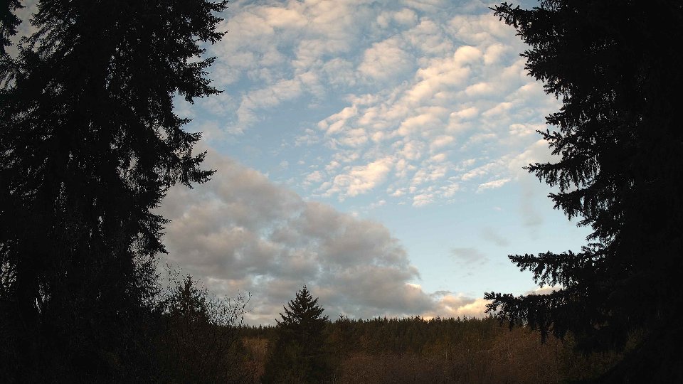 Pacific Northwest skyline timelapse frame from Apr 10th, 2026 at 7:15 AM