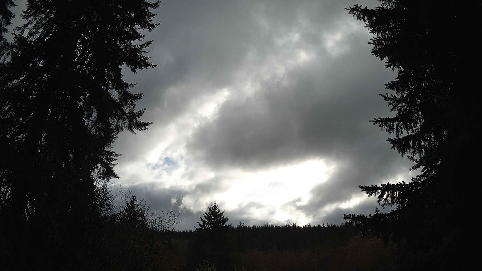 Pacific Northwest skyline timelapse frame from Apr 13th, 2026 at 5:00 PM
