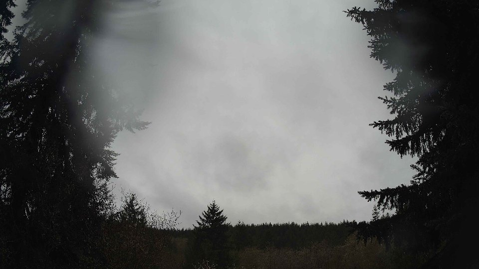 Pacific Northwest skyline timelapse frame from Apr 14th, 2026 at 5:00 PM