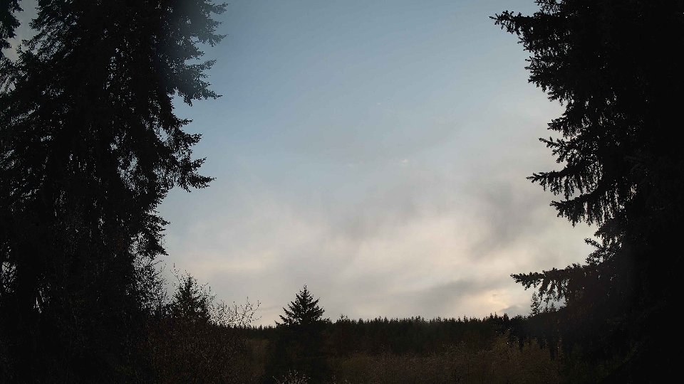 Pacific Northwest skyline timelapse frame from Apr 15th, 2026 at 7:30 PM