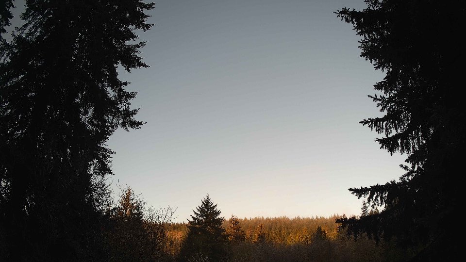 Pacific Northwest skyline timelapse frame from Apr 16th, 2026 at 7:00 AM