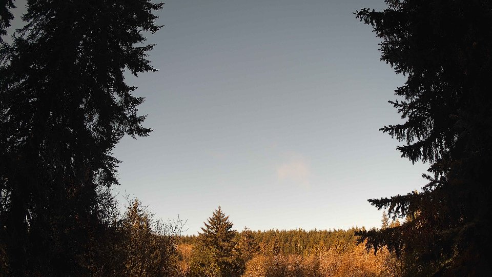 Pacific Northwest skyline timelapse frame from Apr 16th, 2026 at 8:15 AM