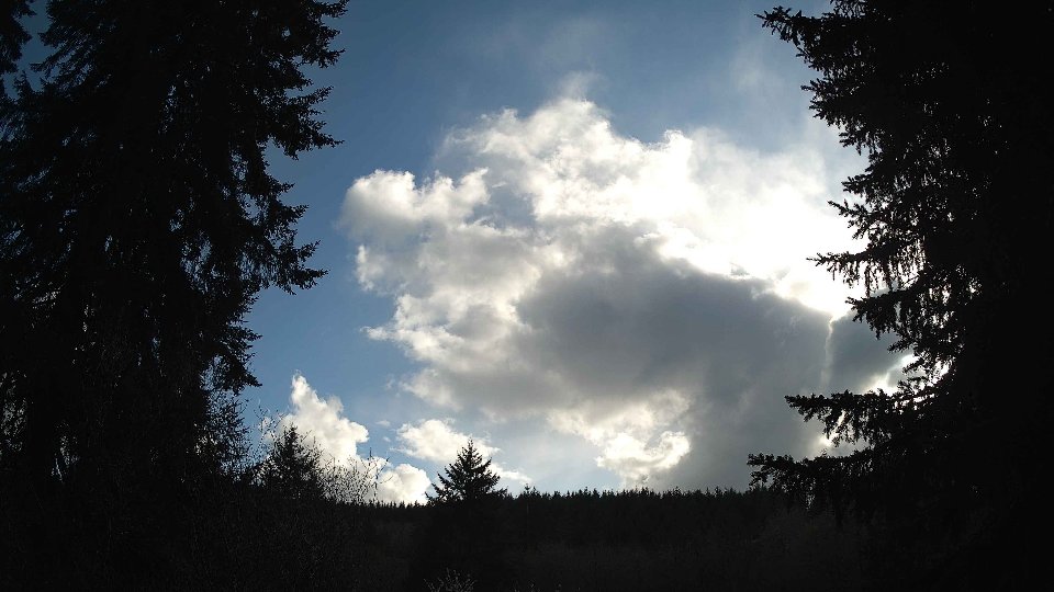 Pacific Northwest skyline timelapse frame from Apr 16th, 2026 at 5:45 PM