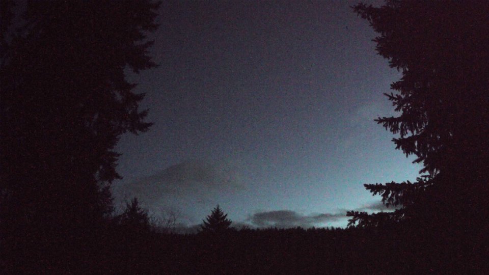 Pacific Northwest skyline timelapse frame from Apr 16th, 2026 at 8:44 PM