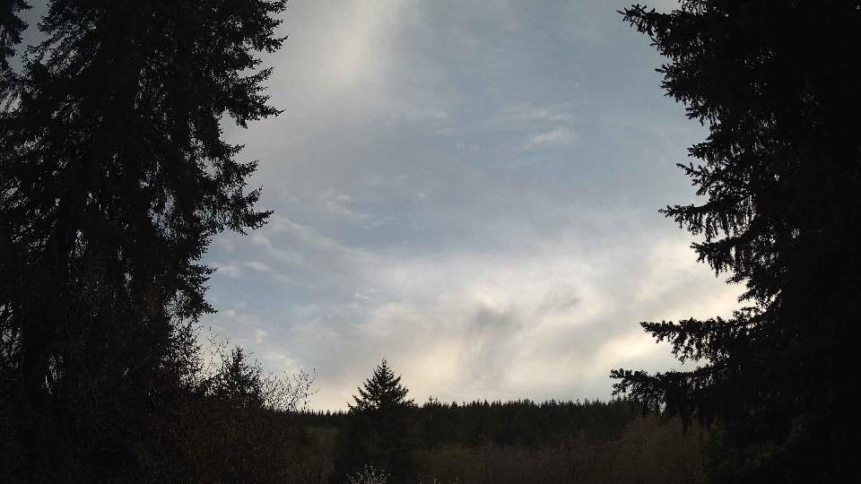 Pacific Northwest skyline timelapse frame from Apr 17th, 2026 at 7:15 PM