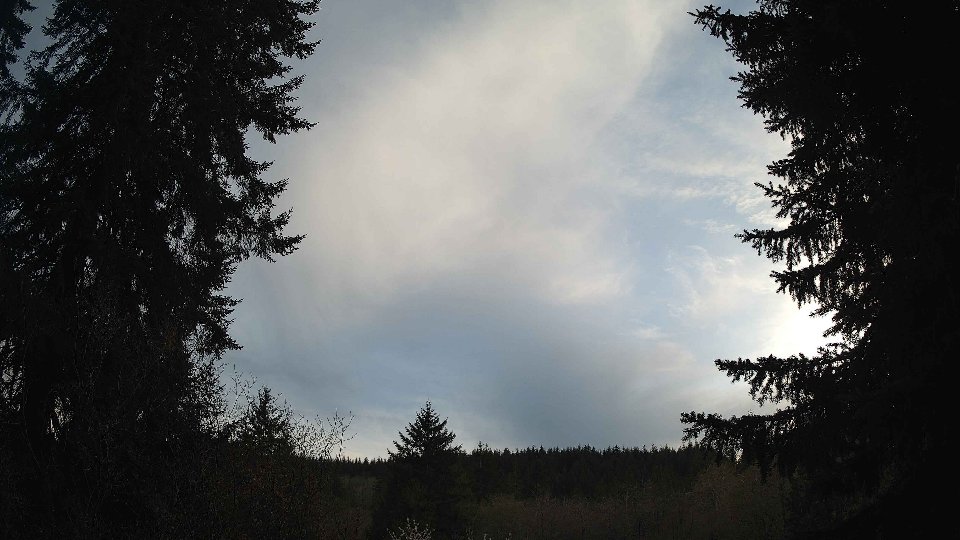 Pacific Northwest skyline timelapse frame from Apr 17th, 2026 at 7:30 PM