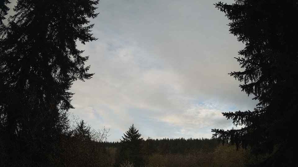 Pacific Northwest skyline timelapse frame from Apr 18th, 2026 at 7:30 AM