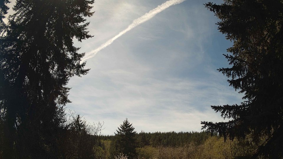 Pacific Northwest skyline timelapse frame from Apr 18th, 2026 at 1:15 PM