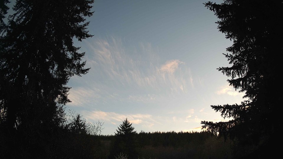 Pacific Northwest skyline timelapse frame from Apr 18th, 2026 at 7:45 PM