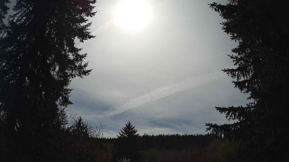 Pacific Northwest skyline timelapse frame from Apr 19th, 2026 at 3:00 PM