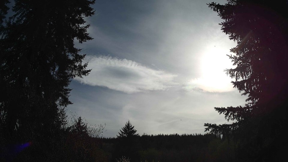 Pacific Northwest skyline timelapse frame from Apr 19th, 2026 at 5:00 PM